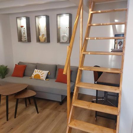 Charme, Originalite, -1 Minute Metro Apartment เมซง-อัลฟอร์ ภายนอก รูปภาพ
