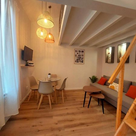 Charme, Originalite, -1 Minute Metro Apartment เมซง-อัลฟอร์ ภายนอก รูปภาพ