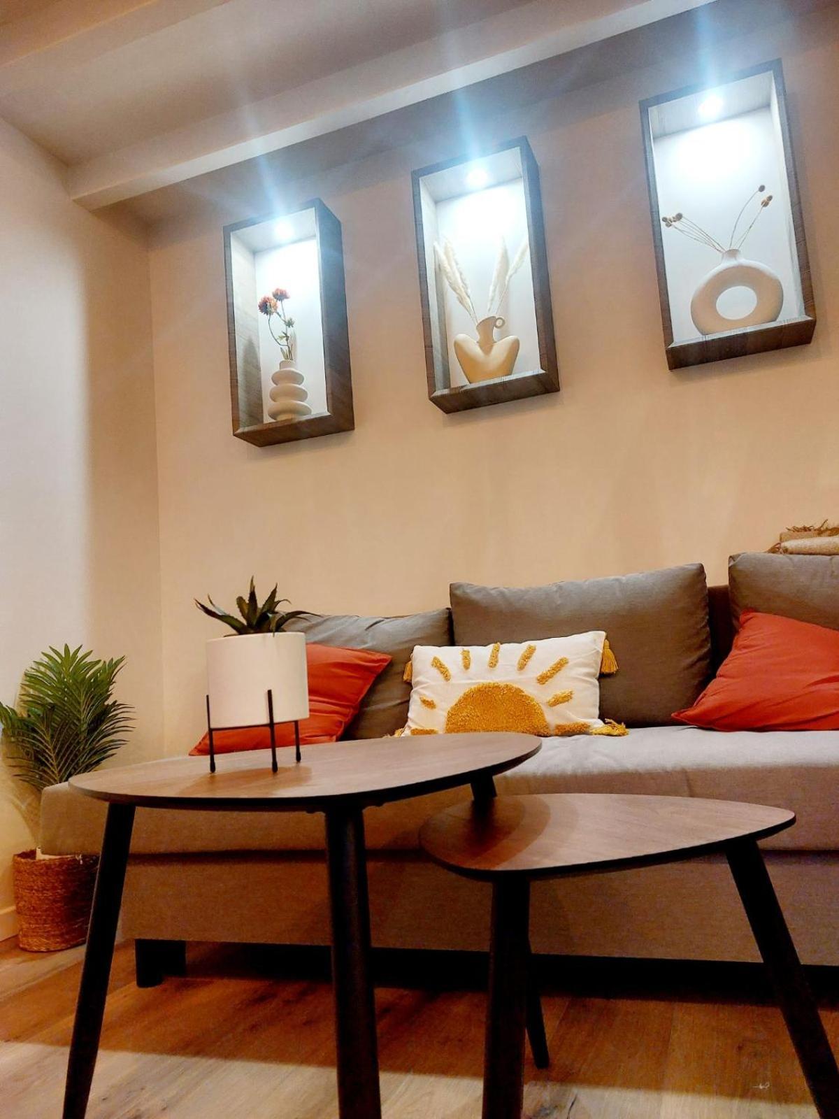 Charme, Originalite, -1 Minute Metro Apartment เมซง-อัลฟอร์ ภายนอก รูปภาพ